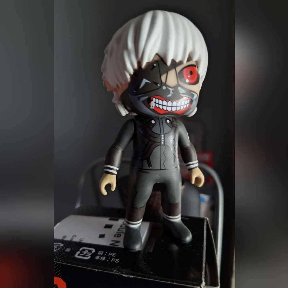 Tokyo Ghoul Ken Kaneki Mini Figure.
